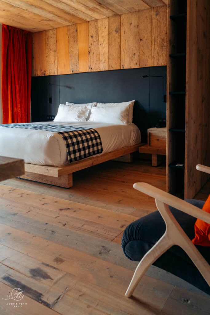 Hotel de Len bedroom, Cortina d'Ampezzo Town Center, Dolomites