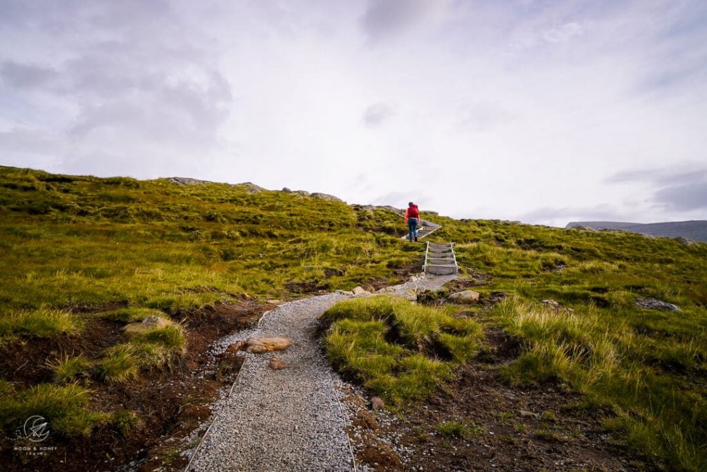 Hálsur to Klakkur gravel path, Faroe Islands