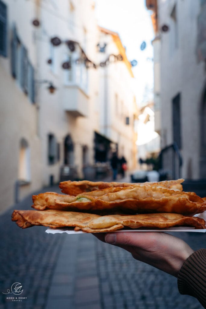 Klausen Christmas Market Food, South Tyrol Christmas Market-5