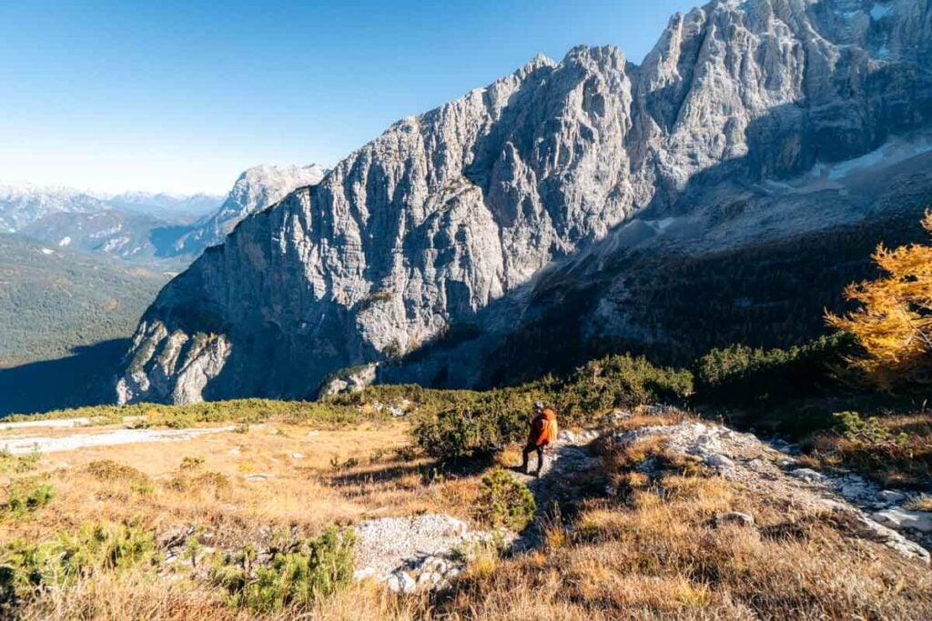 Sorapis See zum Forcella Marcoira Wanderung, Dolomiten