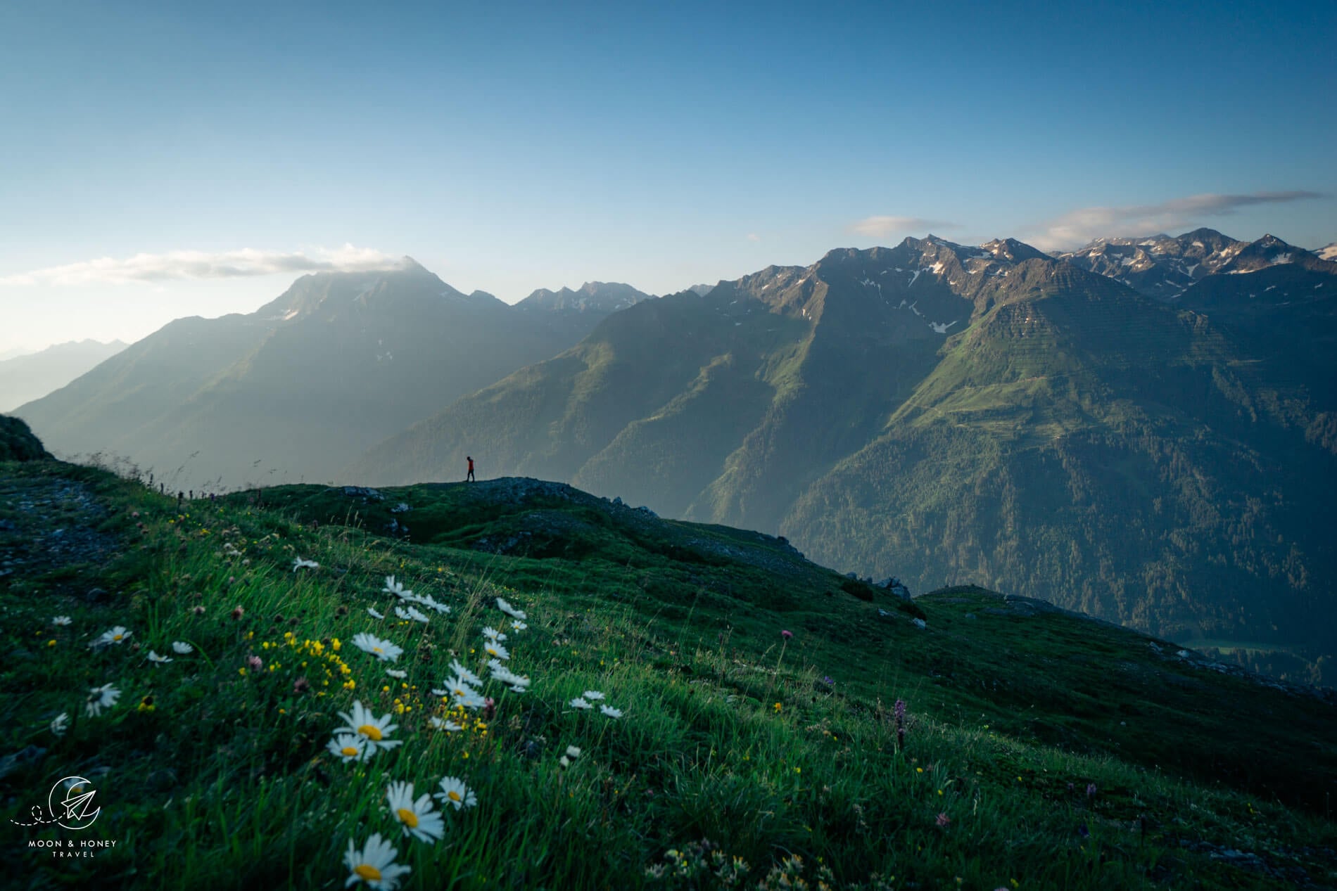 Hiking in the Alps: 7 Expert Tips for First Timers