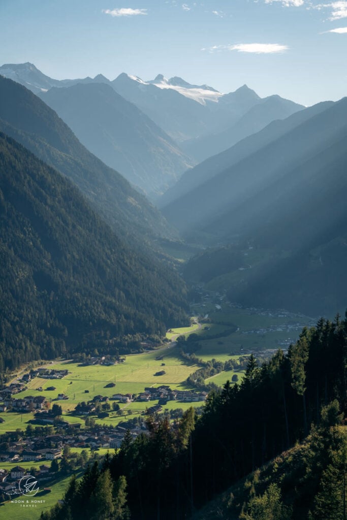 Sunnenseit`n Weg (Sunny Side Trail) in Stubai Valley, Austria