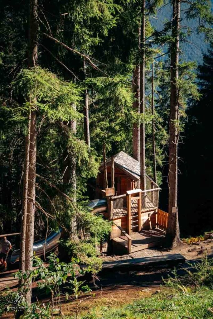 Baumhausweg (treehouse trail), Stubai, Austria