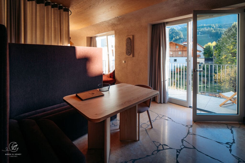 Wachtler Dolomite Apartments Dining Area
