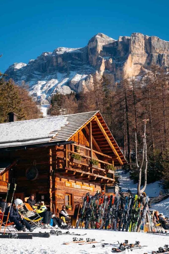 Ütia L’Tamá ski hut, La Crusc, Alta Badia
