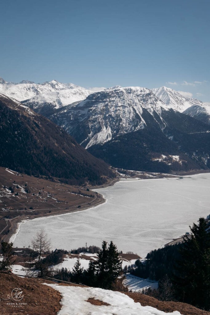 Rojental Valley to Reschner Alm winter hike, Val Venosta, South Tyrol