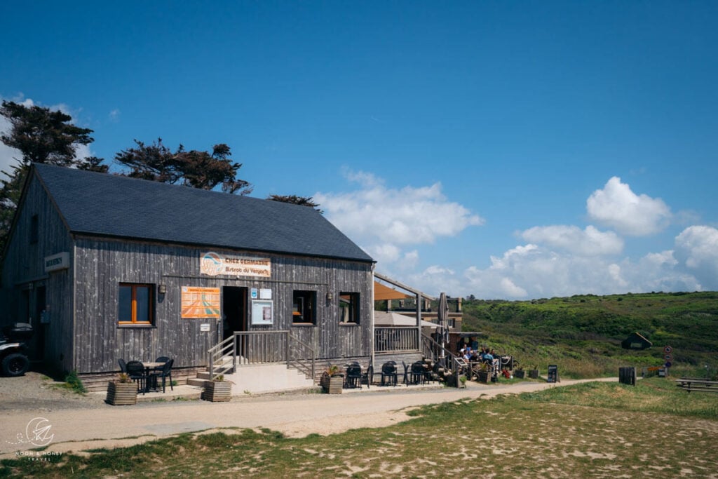 Chez Germaine - hike to creperie in Brittany
