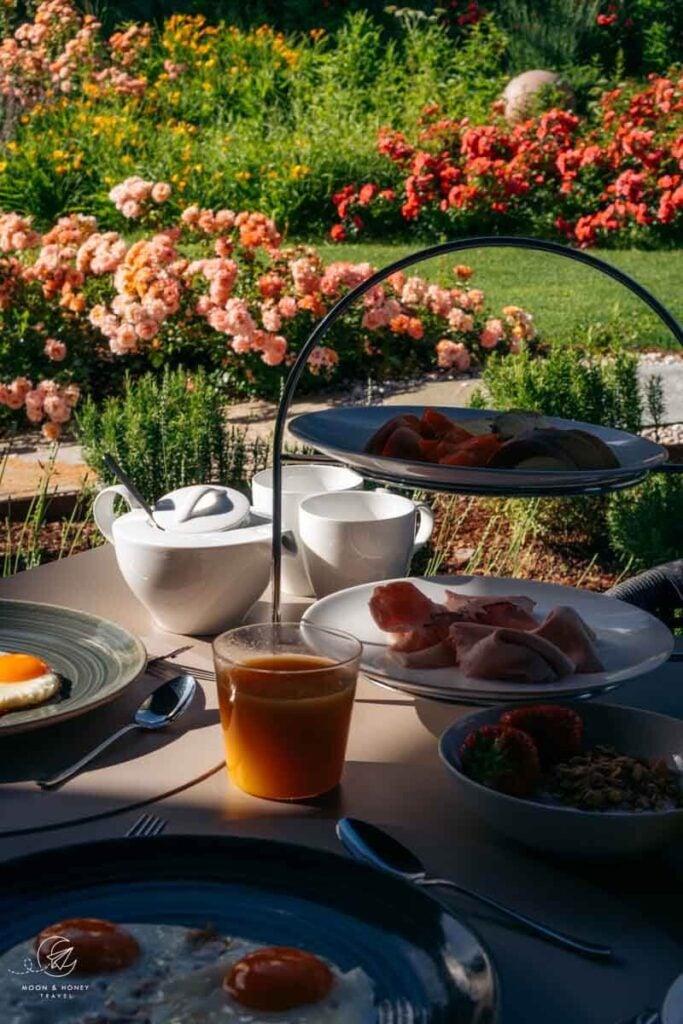 Garden breakfast at Boutique Hotel AMARIL, Val Venosta, South Tyrol, Italy