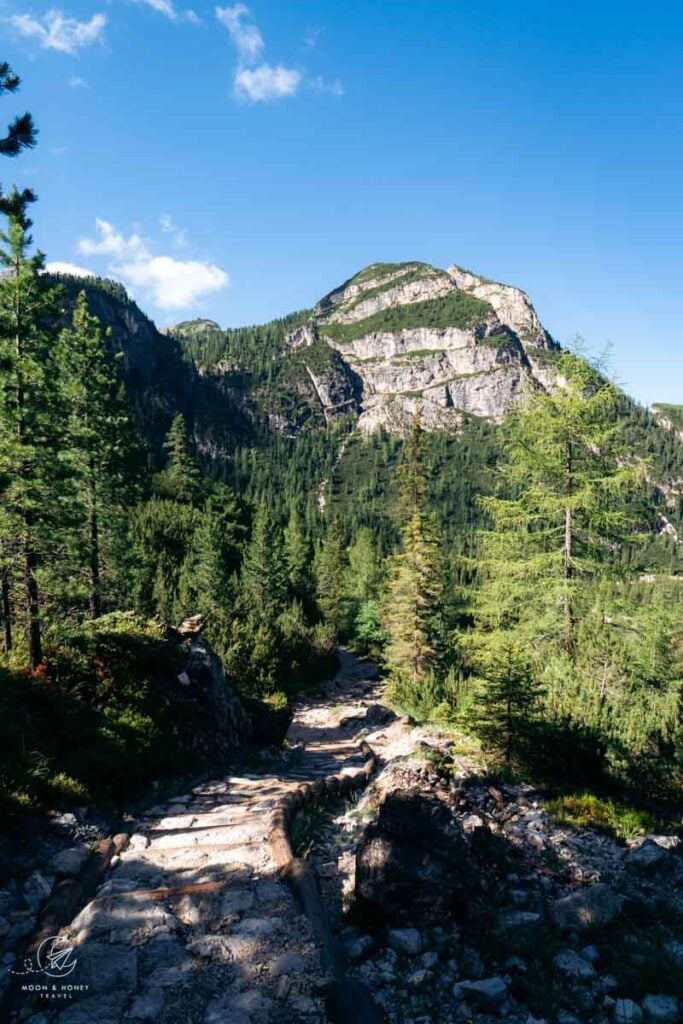 Capanna Alpina to Col de Locia hiking trail, Fanes-Sennes-Braies Nature Park, Dolomites