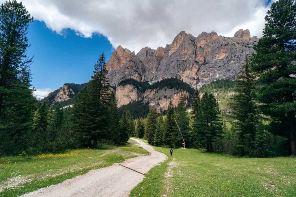 Rifugio Scotoni to Capanna Alpina hiking trail, Alta Badia
