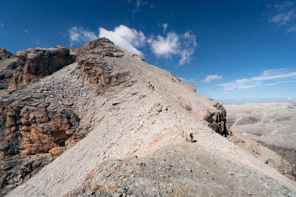 wind gap between Piz Lech Dlace and Cresta Strenta