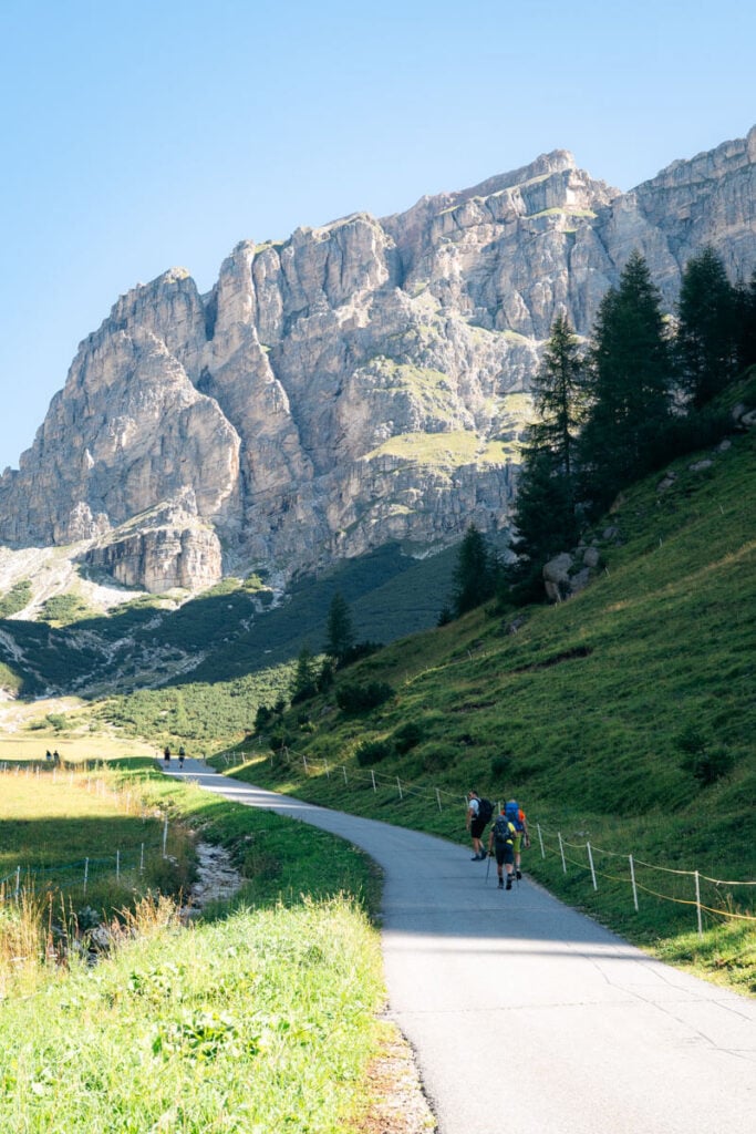 Edelweiss Valley hiking trail, Colfosco, Alta Badia