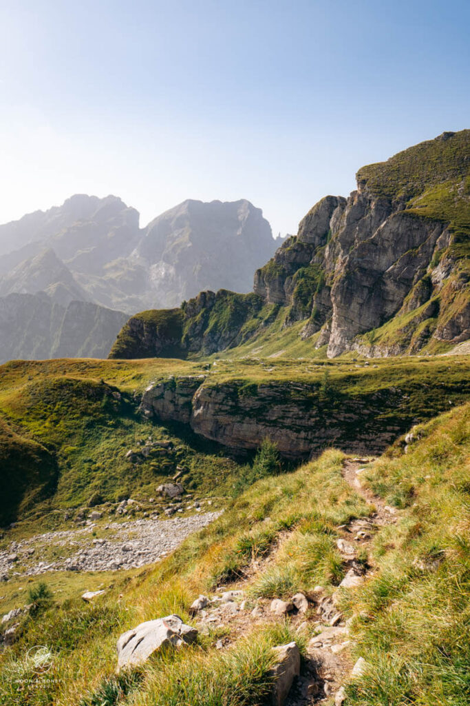 Rifugio Pramperet to Rifugio Fontana high valley trail, Alta Via 1, Dolomites