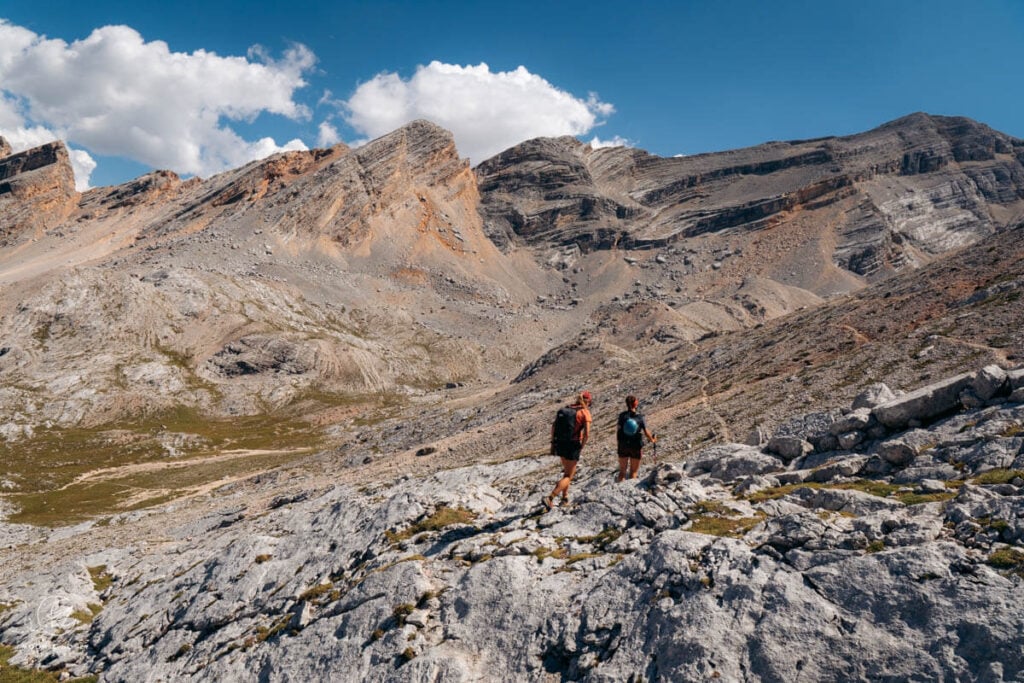 Passo di Santa Croce to Forcella de Medesc hiking path