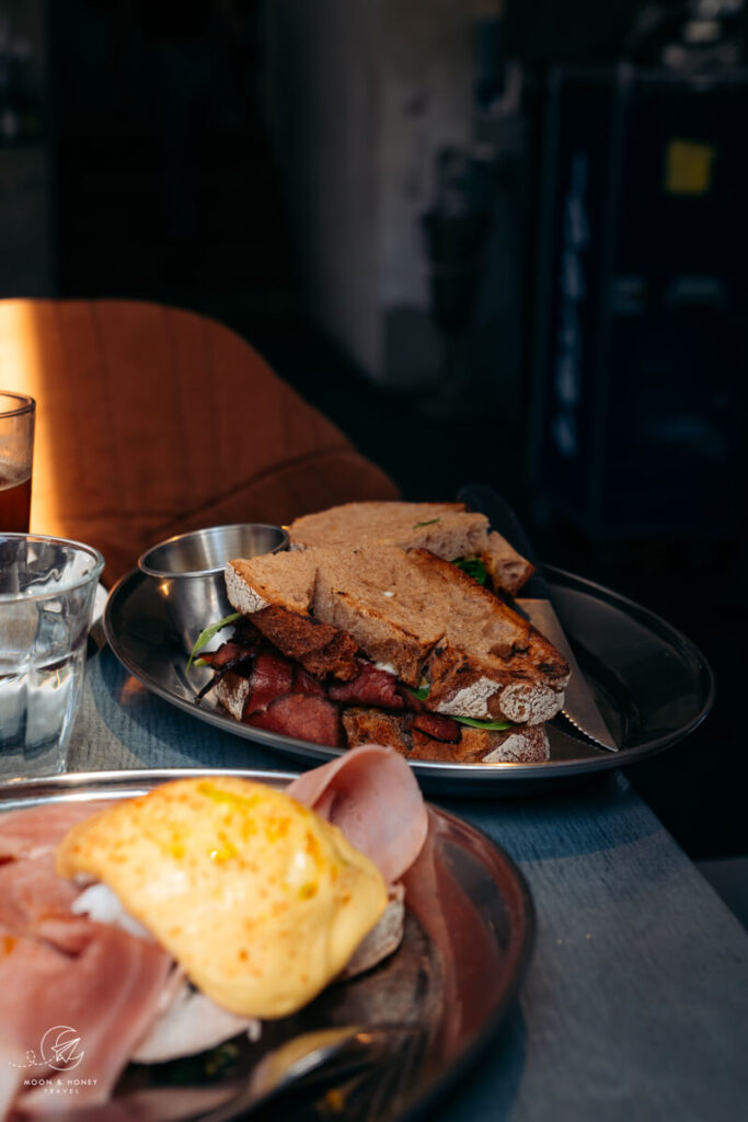Bistro Fantasy pastrami sandwhich, Vienna
